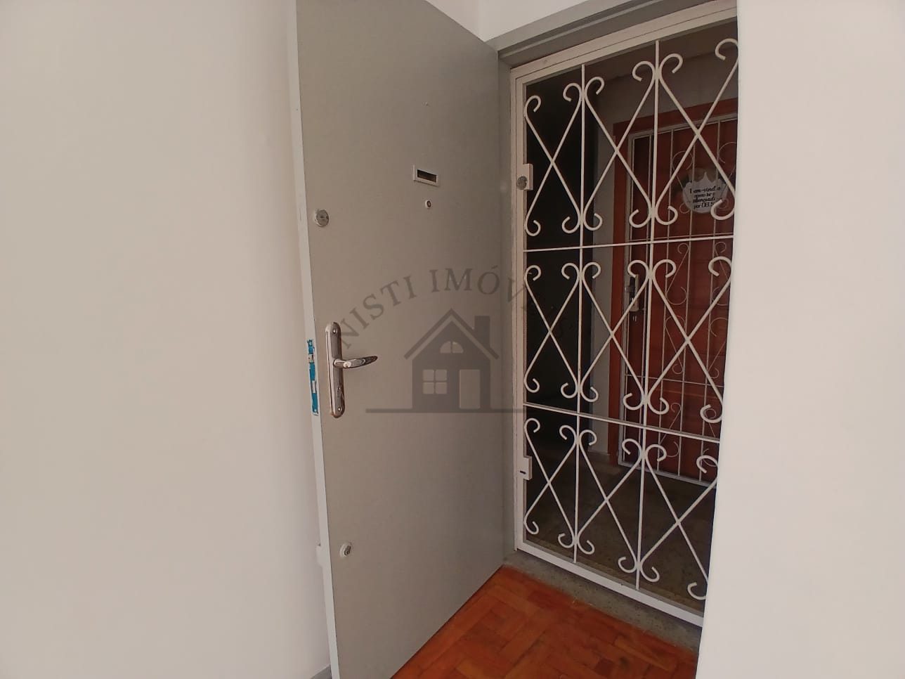 Apartamento 2 quartos para Venda no bairro Vila Ipiranga em Porto Alegre