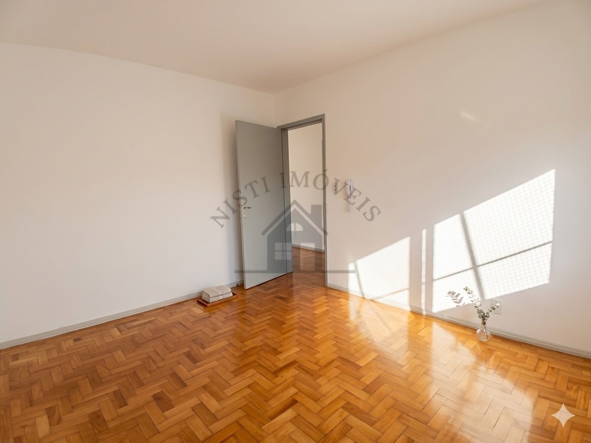 Apartamento 2 quartos para Venda no bairro Vila Ipiranga em Porto Alegre