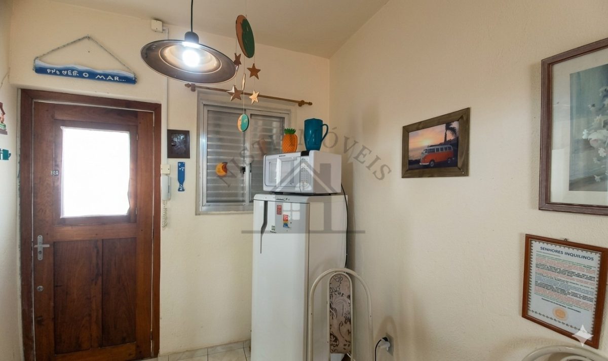 VENDE-SE APARTAMENTO VISTA MAR CENTRO CAPÃO DA CANOA