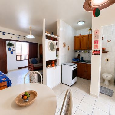 VENDE-SE APARTAMENTO VISTA MAR CENTRO CAPÃO DA CANOA