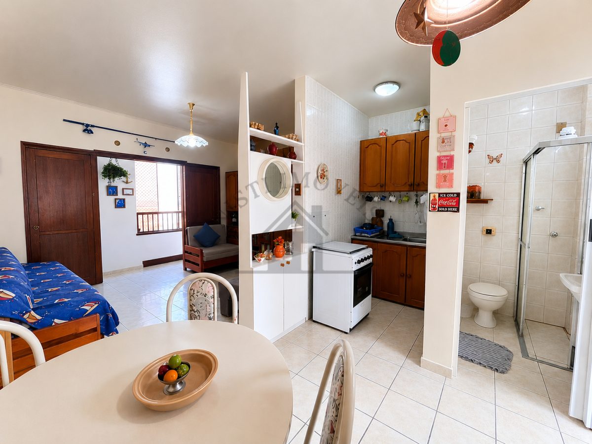 VENDE-SE APARTAMENTO VISTA MAR CENTRO CAPÃO DA CANOA