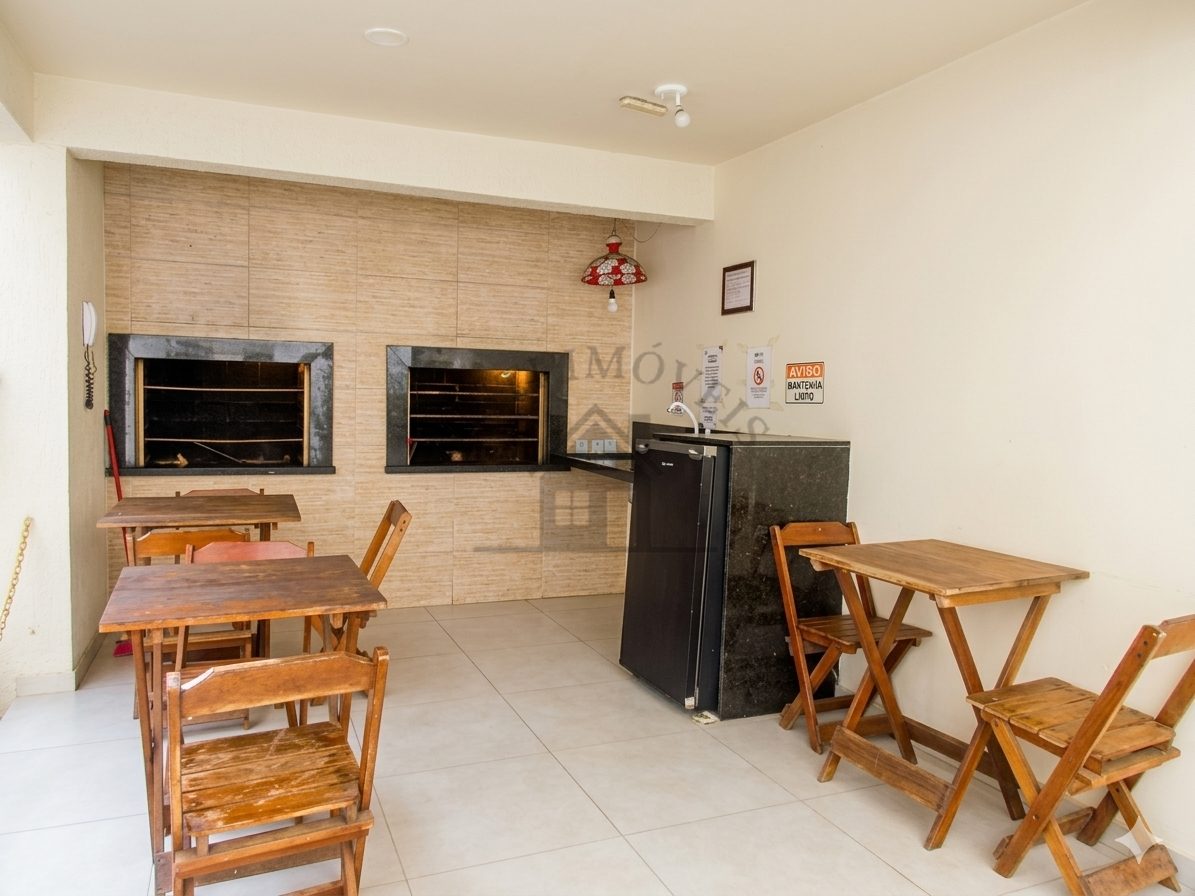 VENDE-SE APARTAMENTO VISTA MAR CENTRO CAPÃO DA CANOA