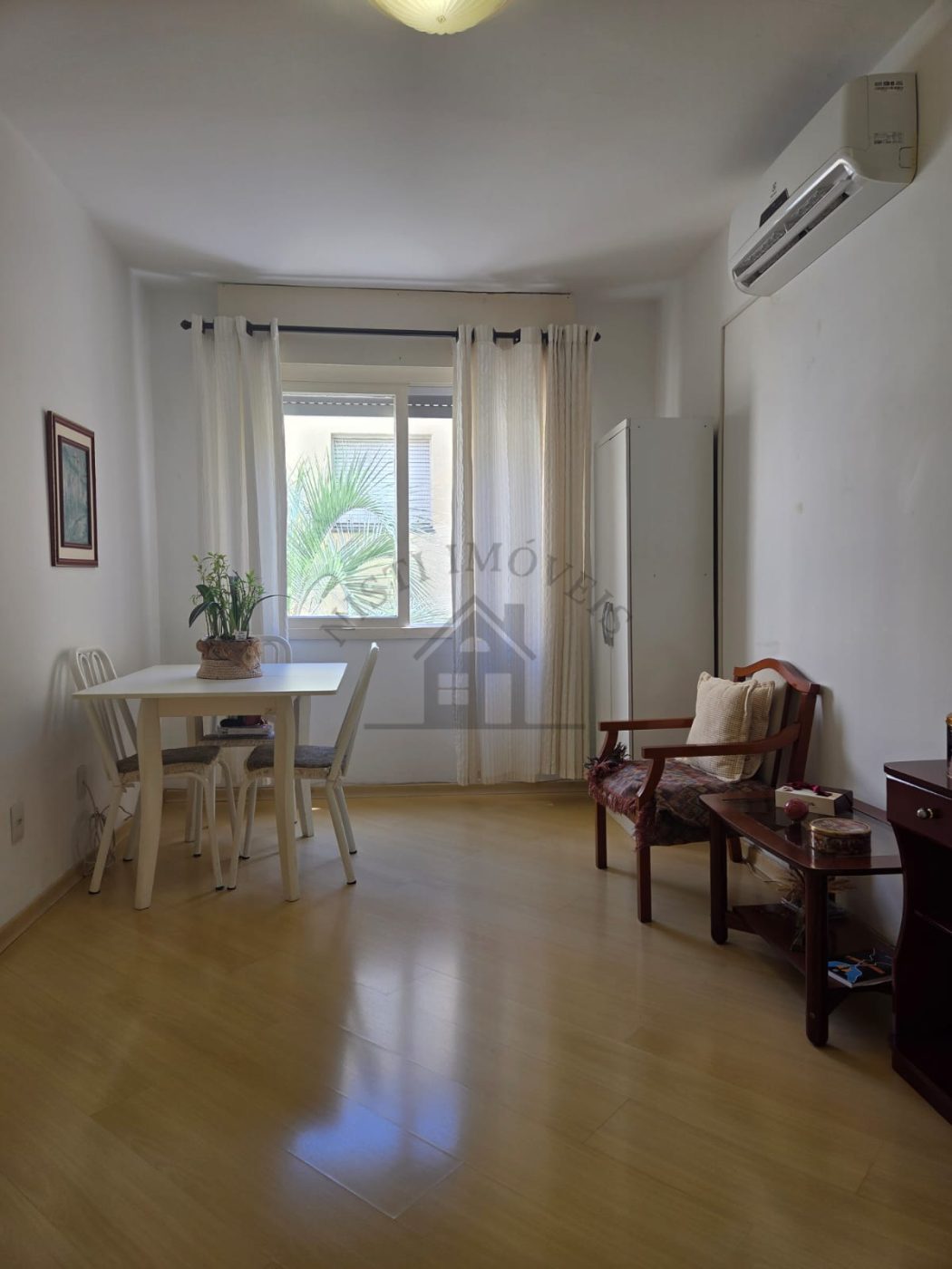 Apartamento 1 quarto para Venda no bairro Vila Ipiranga em Porto Alegre