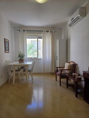 Apartamento 1 quarto para Venda no bairro Vila Ipiranga em Porto Alegre