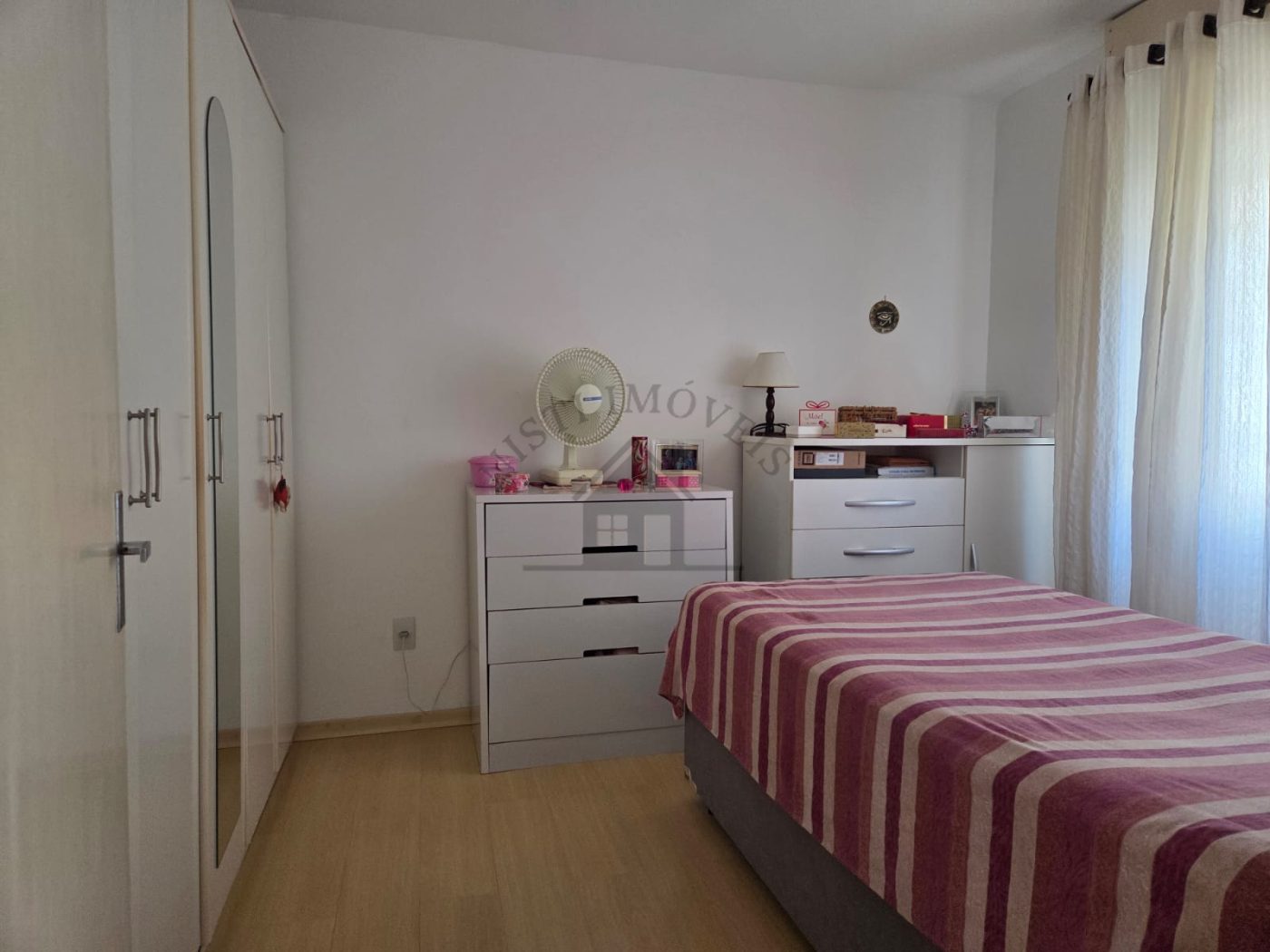 Apartamento 1 quarto para Venda no bairro Vila Ipiranga em Porto Alegre