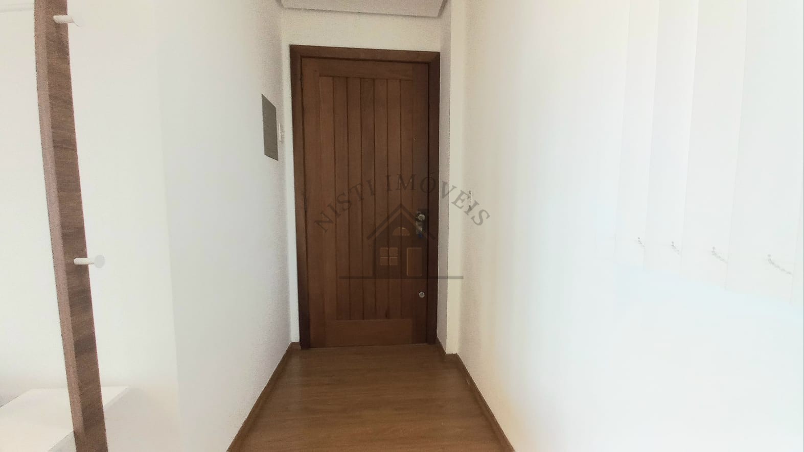 SALA COMERCIAL - BAIRRO NOBRE DE PORTO ALEGRE