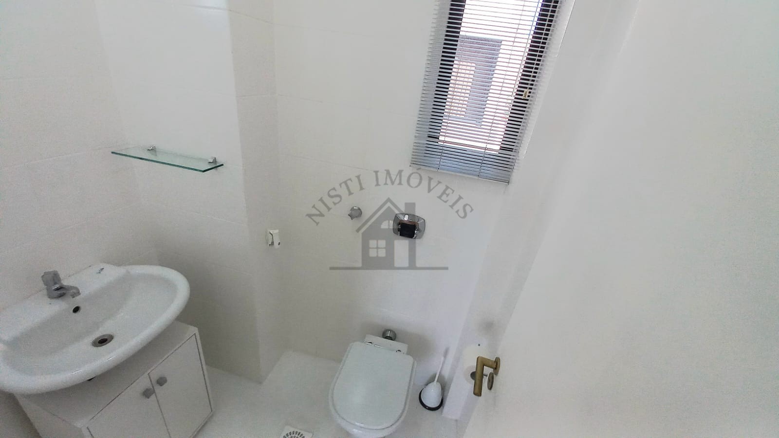 SALA COMERCIAL - BAIRRO NOBRE DE PORTO ALEGRE