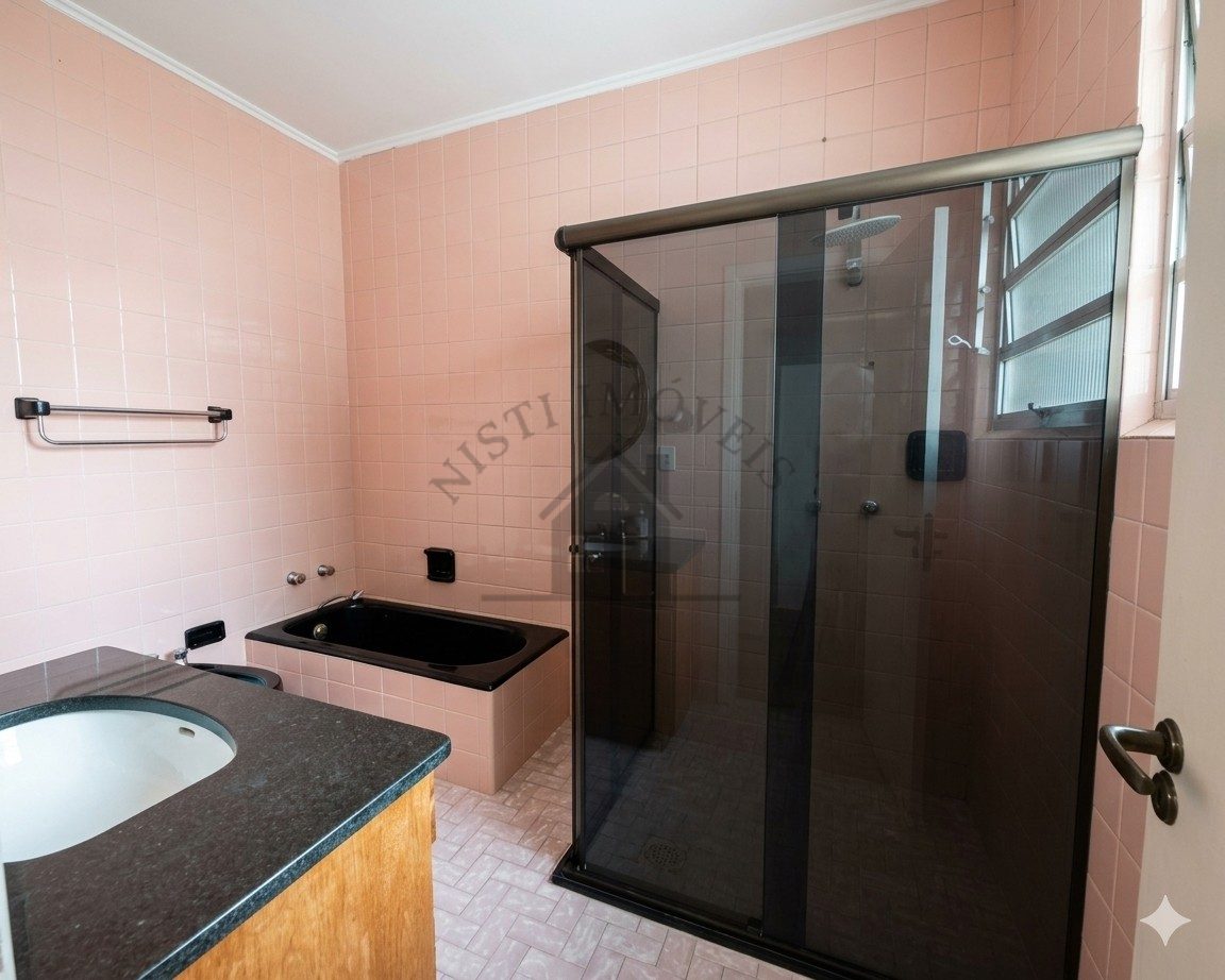 Casa 6 quartos para Venda no bairro Jardim São Pedro em Porto Alegre