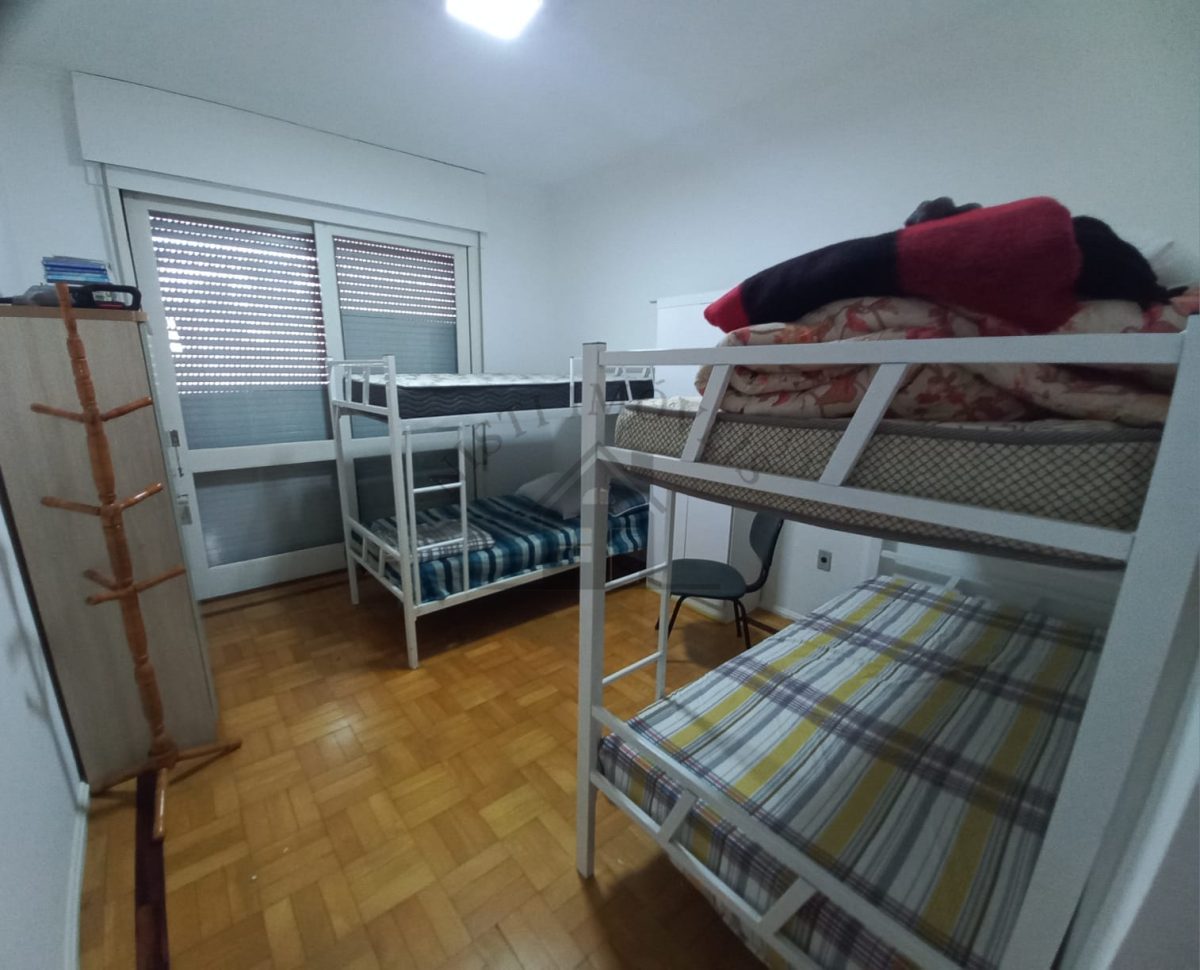 Casa 6 quartos para Venda no bairro Jardim São Pedro em Porto Alegre