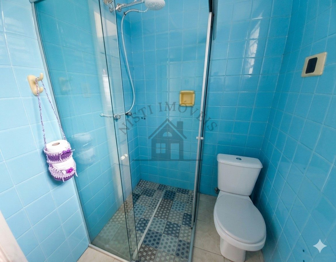 Casa 6 quartos para Venda no bairro Jardim São Pedro em Porto Alegre