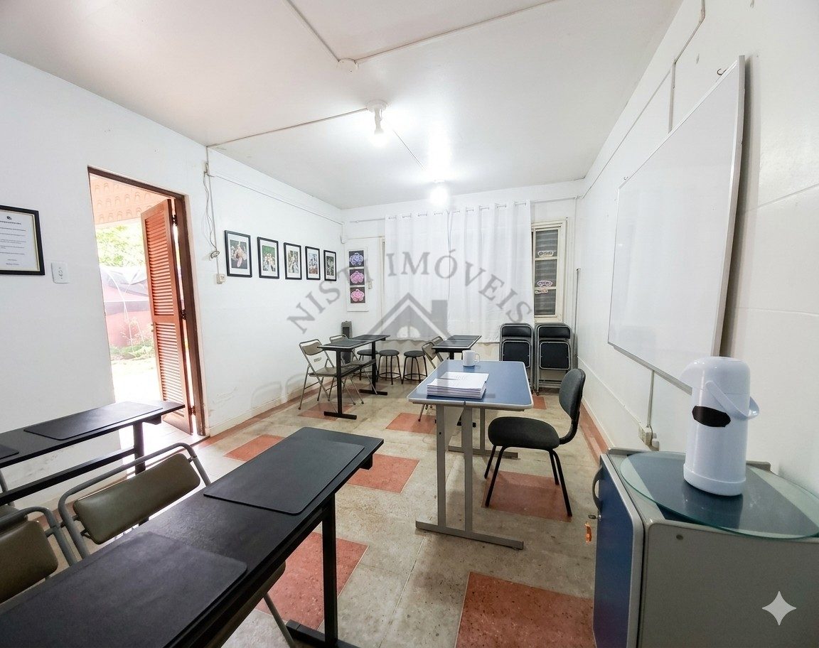 Casa 6 quartos para Venda no bairro Jardim São Pedro em Porto Alegre