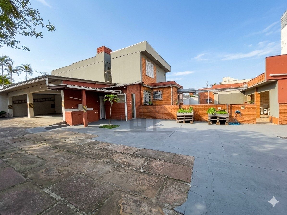 Casa 6 quartos para Venda no bairro Jardim São Pedro em Porto Alegre