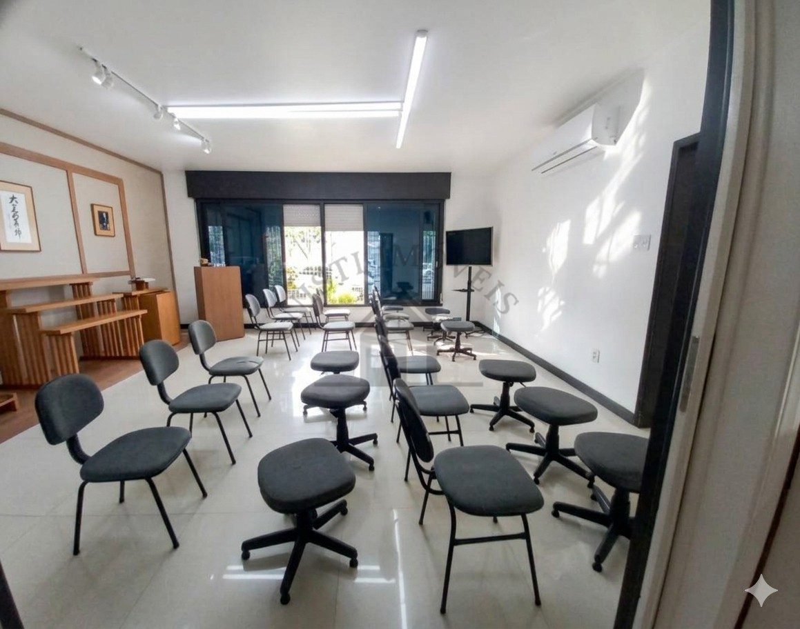 Casa 6 quartos para Venda no bairro Jardim São Pedro em Porto Alegre