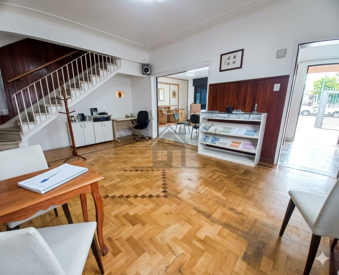 Casa 6 quartos para Venda no bairro Jardim São Pedro em Porto Alegre