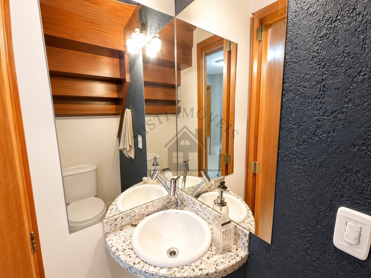 Casa 4 quartos para Venda no bairro Jardim Itu em Porto Alegre