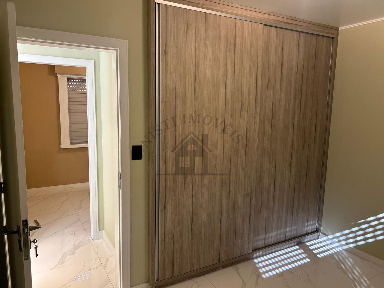 CASA 3 DORMITÓRIOS - GARAGEM 4 CARROS - JARDIM LINDÓIA - PORTO ALEGRE/RS