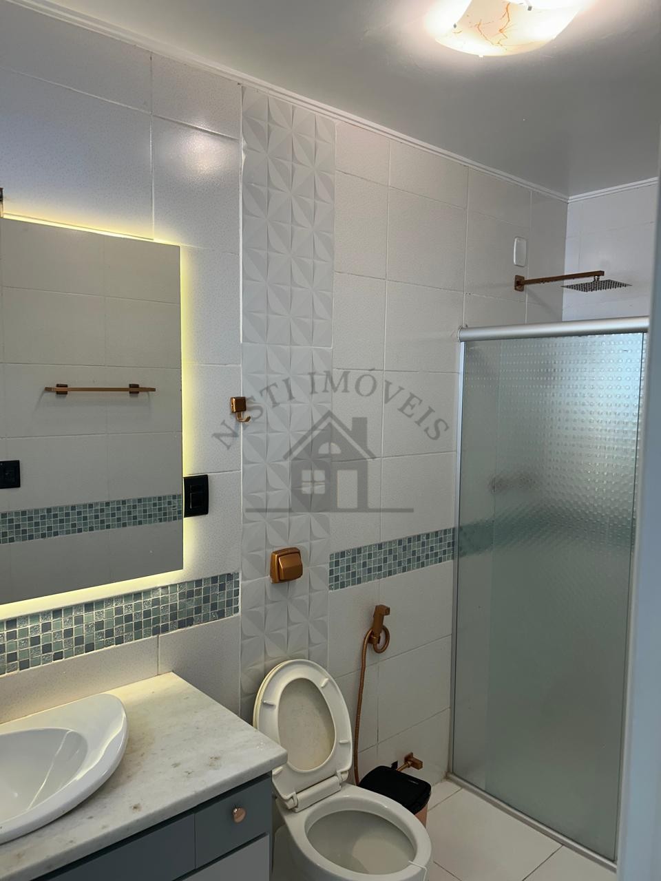 CASA 3 DORMITÓRIOS - GARAGEM 4 CARROS - JARDIM LINDÓIA - PORTO ALEGRE/RS