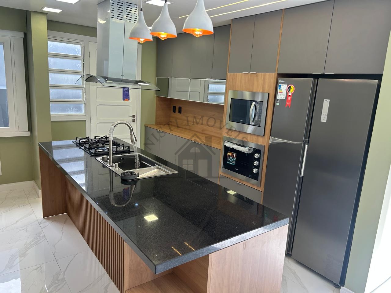 CASA 3 DORMITÓRIOS - GARAGEM 4 CARROS - JARDIM LINDÓIA - PORTO ALEGRE/RS