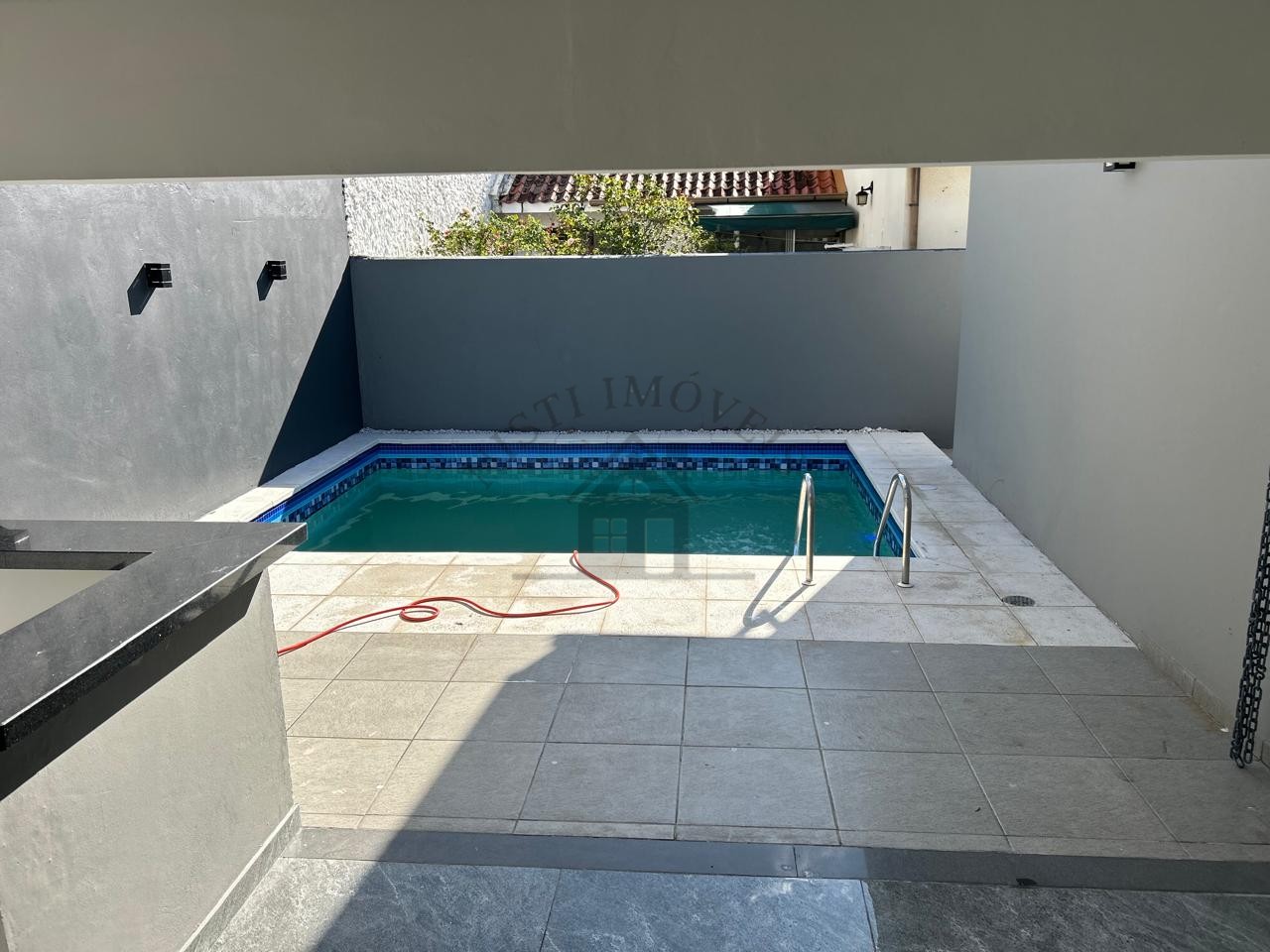 CASA 3 DORMITÓRIOS - GARAGEM 4 CARROS - JARDIM LINDÓIA - PORTO ALEGRE/RS