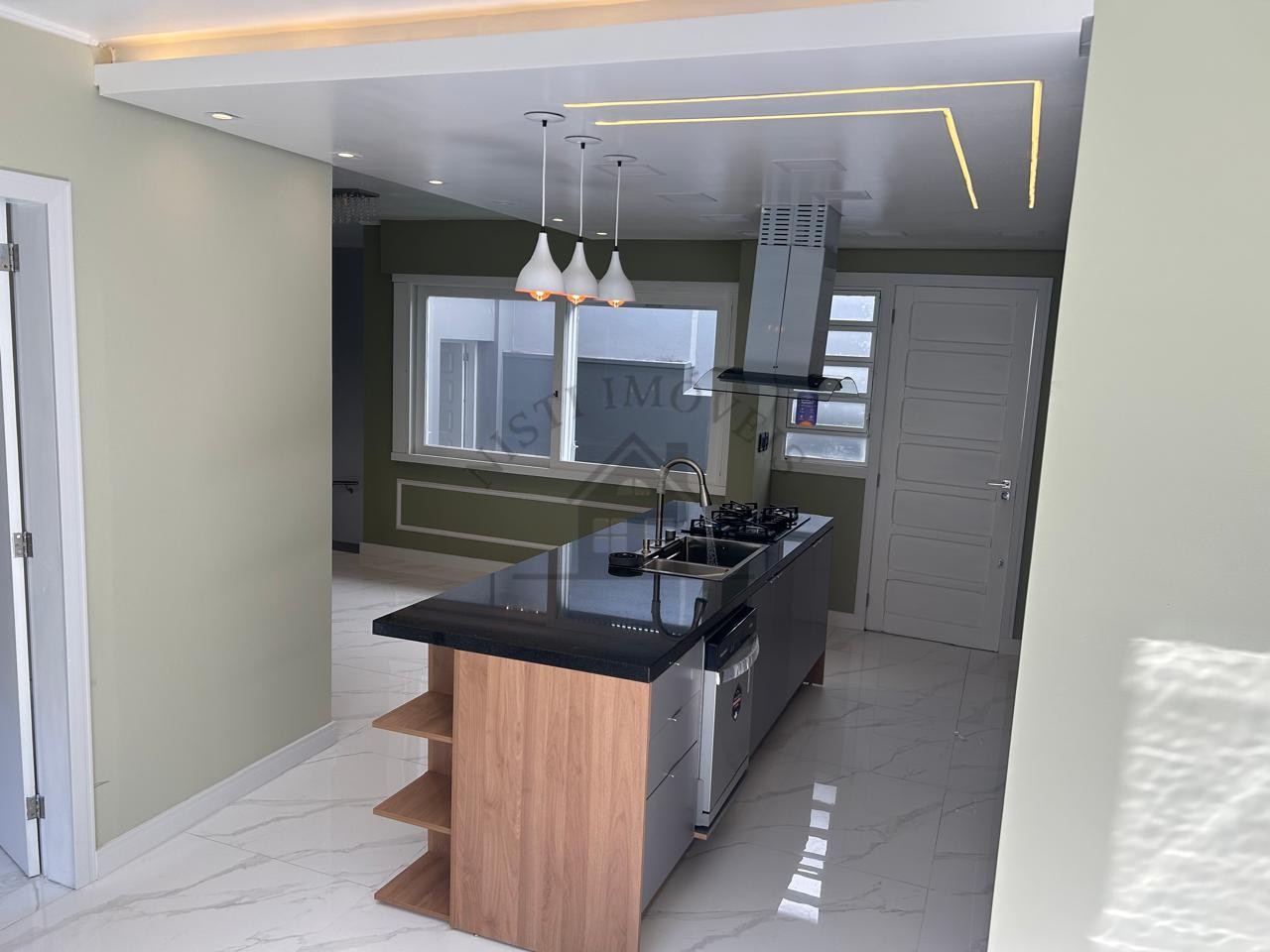 CASA 3 DORMITÓRIOS - GARAGEM 4 CARROS - JARDIM LINDÓIA - PORTO ALEGRE/RS