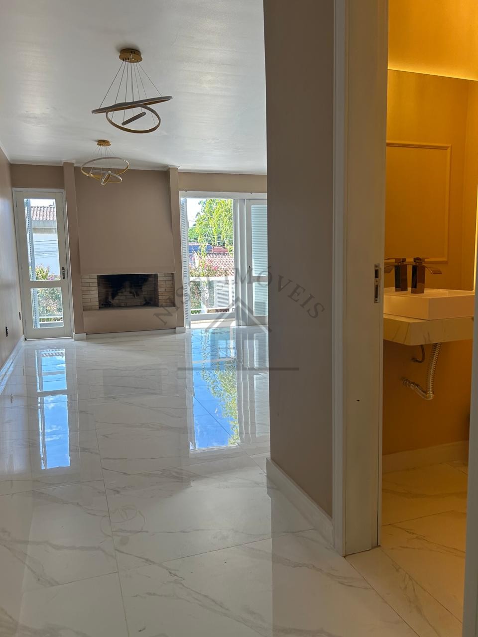 CASA 3 DORMITÓRIOS - GARAGEM 4 CARROS - JARDIM LINDÓIA - PORTO ALEGRE/RS