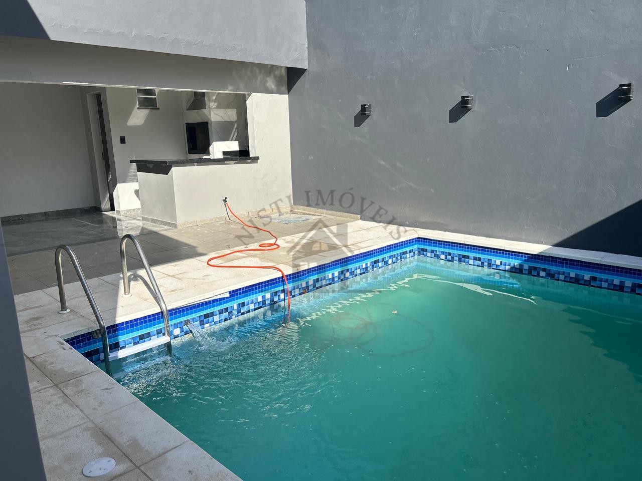 CASA 3 DORMITÓRIOS - GARAGEM 4 CARROS - JARDIM LINDÓIA - PORTO ALEGRE/RS